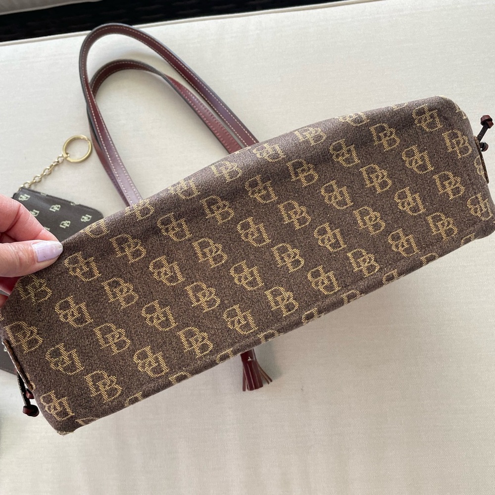 Dooney&Bourke Bag - Picture 7 of 11